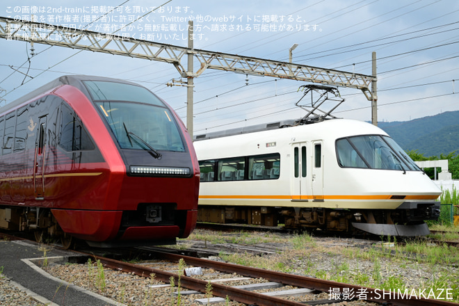 【近鉄】「名阪特急車2ショット撮影会 in 東花園車庫」開催を東花園車庫で撮影した写真