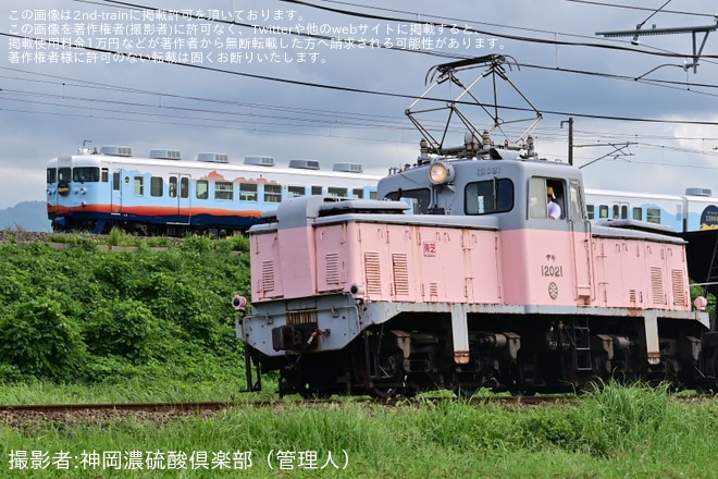 【地鉄】鉄道ファンの有志で富山地方鉄道デキ12021フォトランが実施を不明で撮影した写真