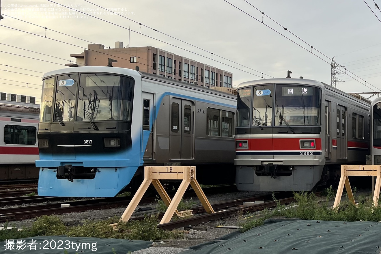 【東急】3000系3112Fエクステリアデザイン一新が完了かの拡大写真