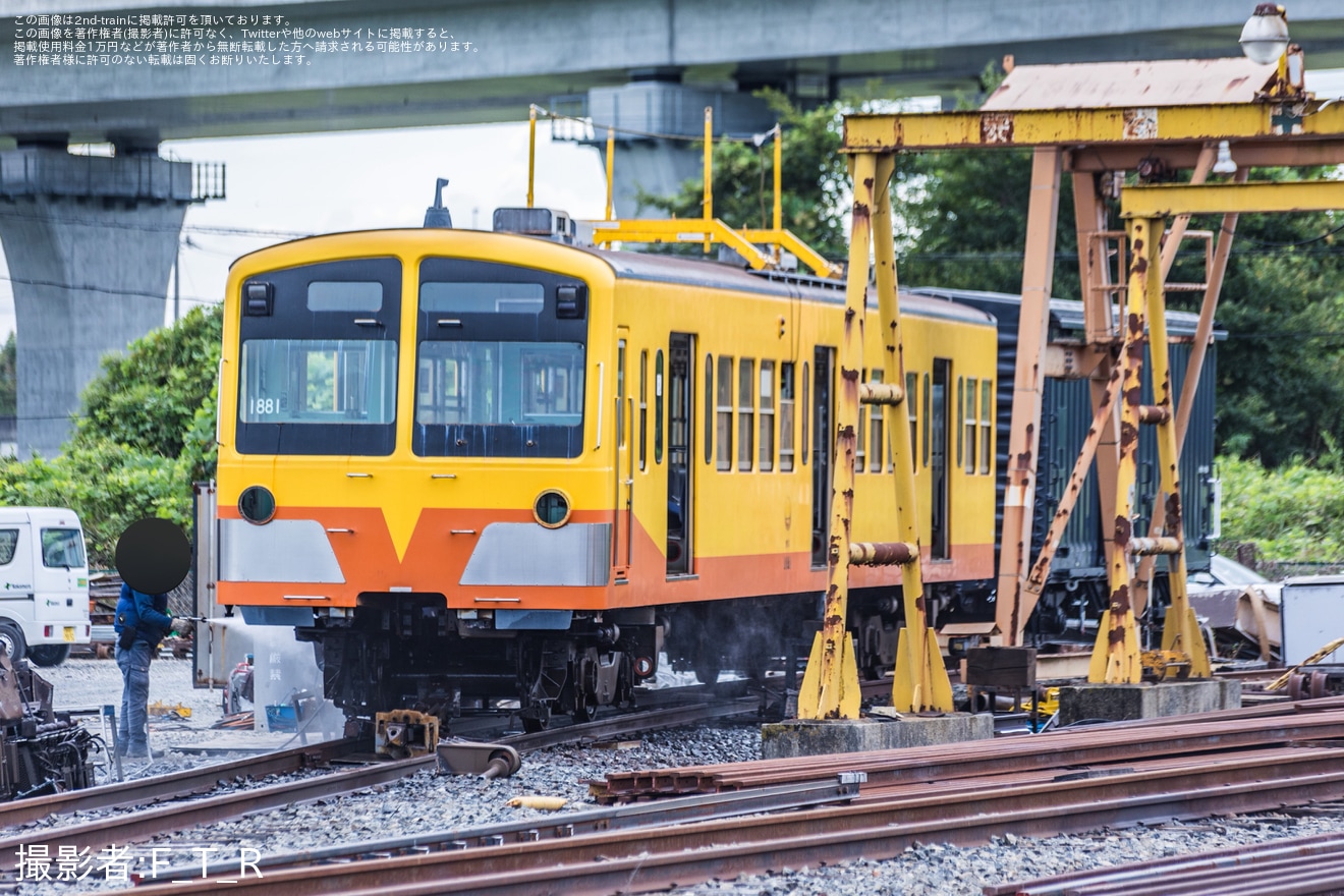 【三岐】東藤原に疎開していた851系のクハ1881が保々で解体作業中の拡大写真