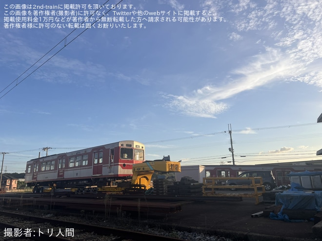 【神鉄】3000系3009Fが市場駅の留置線付近へ