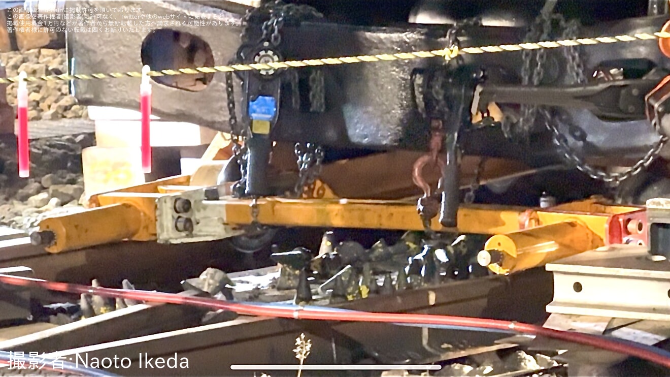 【JR東】D51-498がぐんま車両センター構内での移動中に脱線の拡大写真