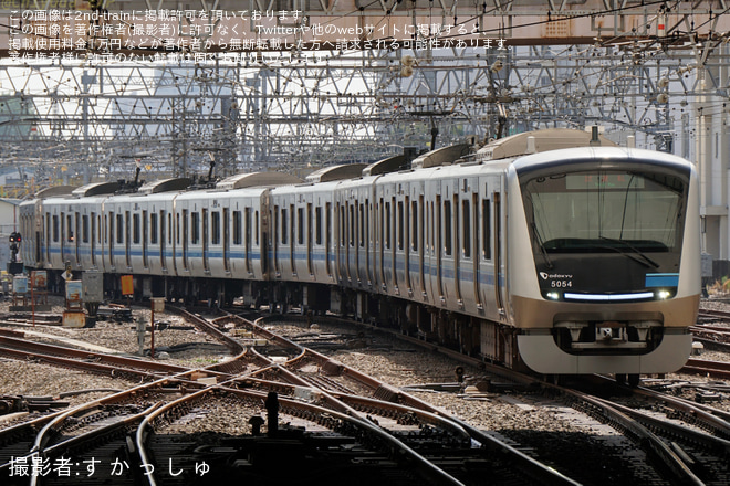 相模大野駅で撮影された【小田急】5000形5054×10(5054F) 車輪交換試運転(20250926)