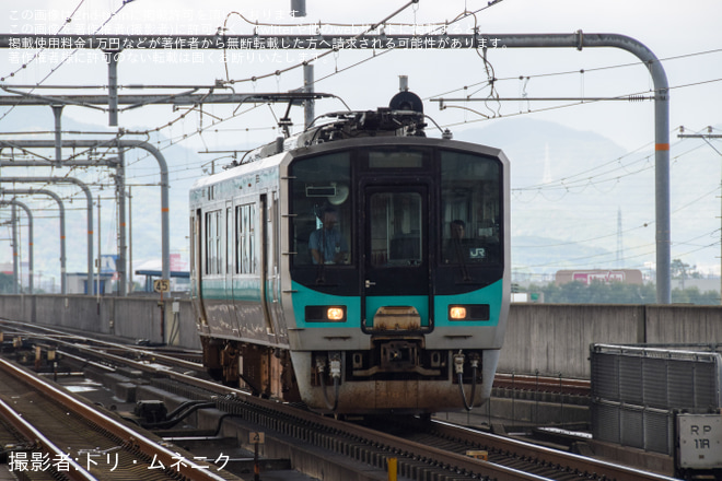 【JR西】125系N4編成が明石支所へ回送を加古川駅で撮影した写真