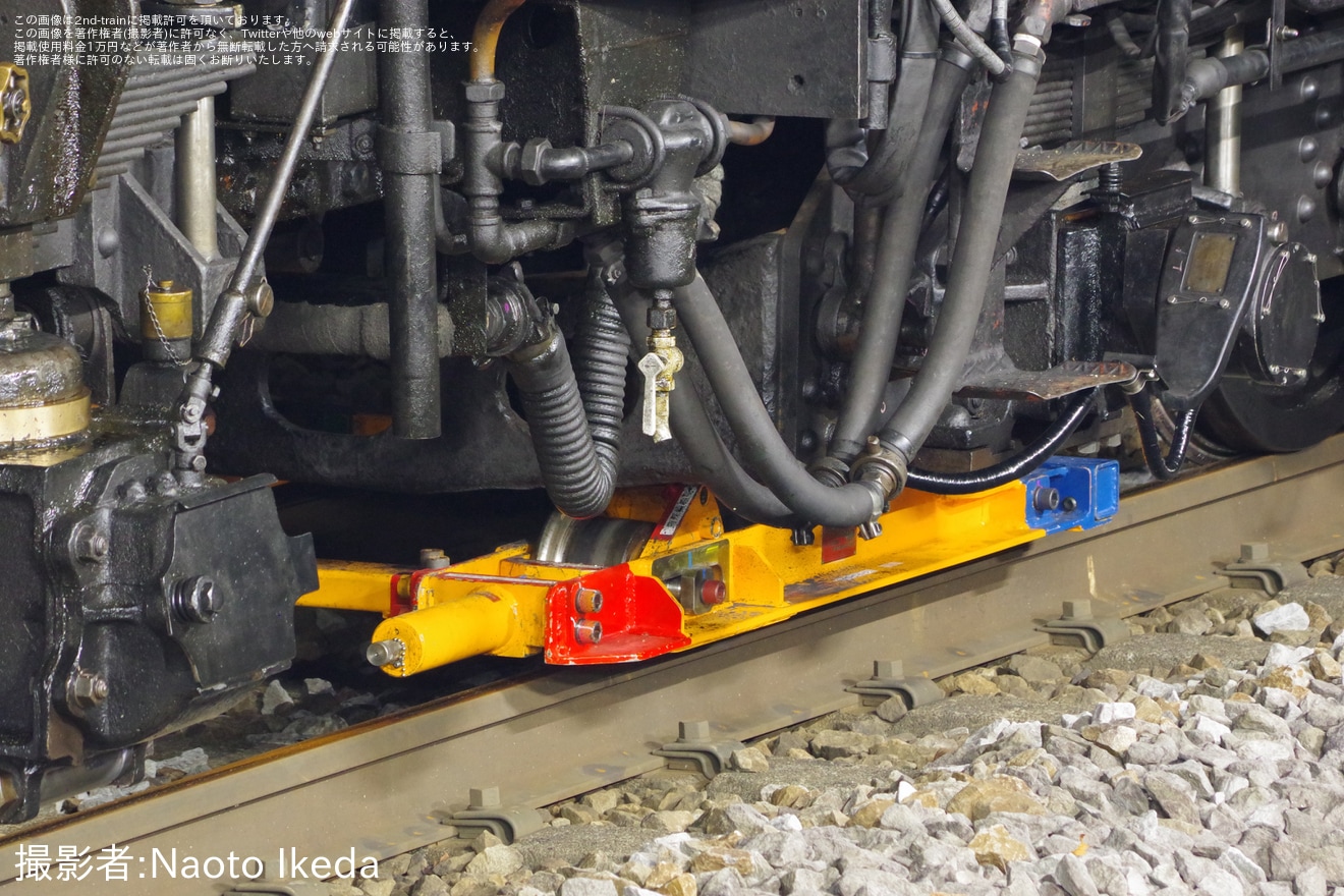 【JR東】D51-498がぐんま車両センター構内での移動中に脱線の拡大写真
