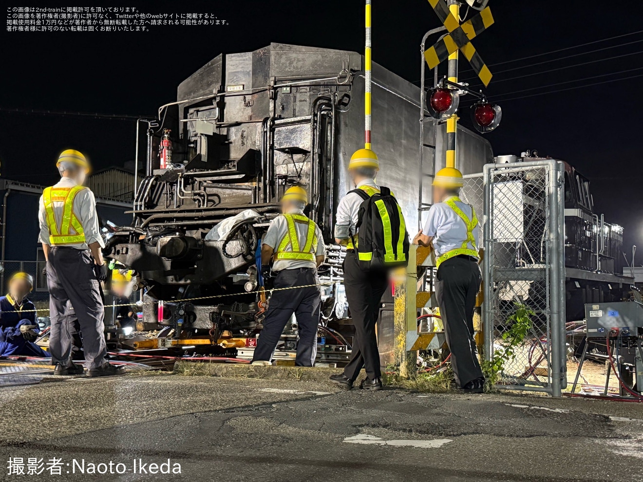 【JR東】D51-498がぐんま車両センター構内での移動中に脱線の拡大写真