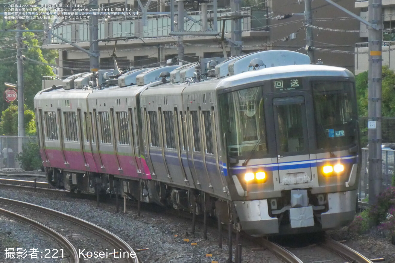 【ハピライン】521系HF07編成吹田総合車両所本所出場回送の拡大写真