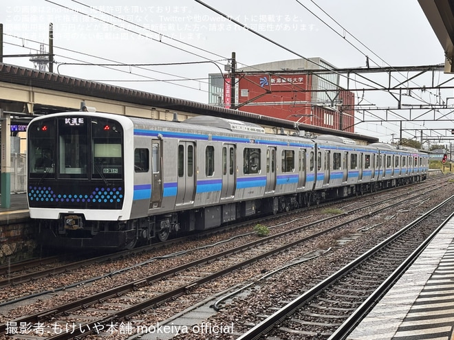 【JR東】仙石線のE131系800番台センN2編成がJ-TREC新津事業所を出場し試運転を不明で撮影した写真
