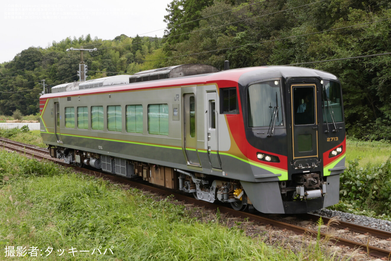 【JR四】2700系2713が検査を終えて多度津工場出場の拡大写真