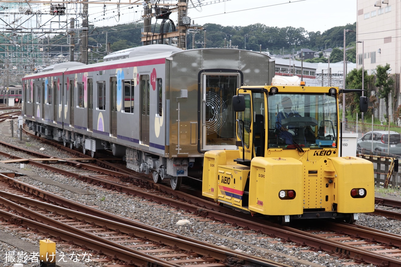 【京王】2000系第1編成(2701F)の 2651号車、2201号車が構内入換の拡大写真