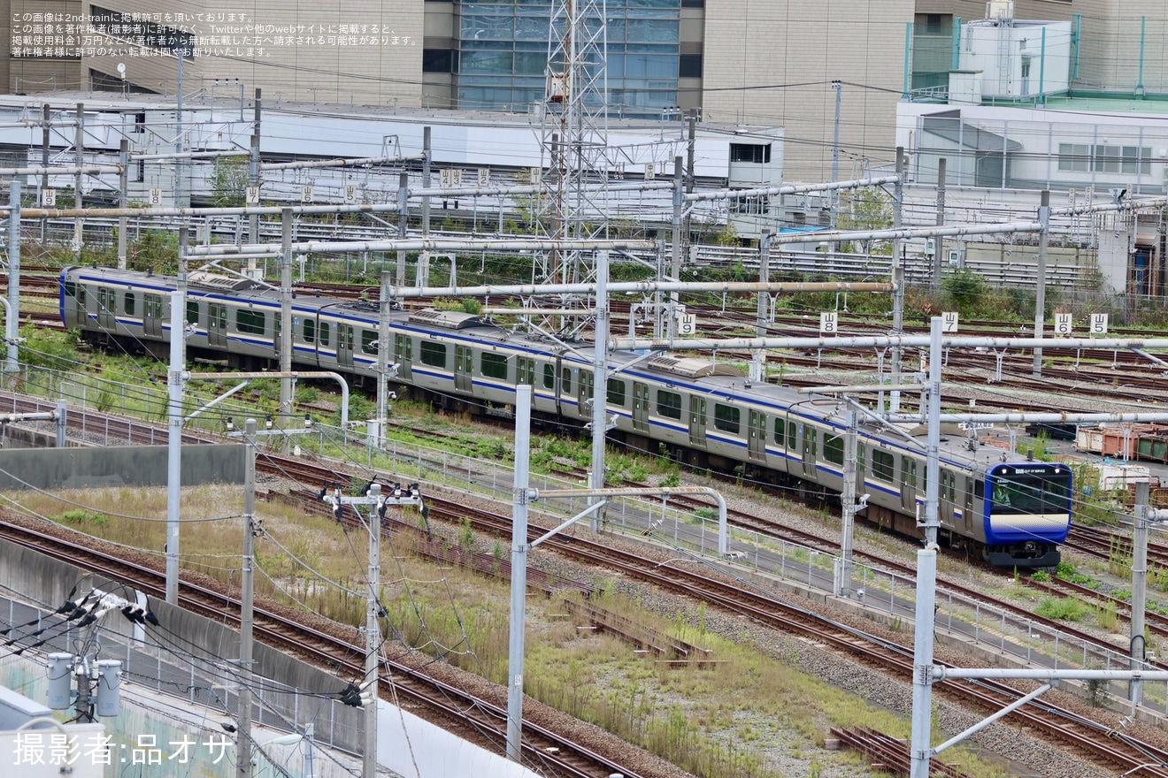 【JR東】 E235系J-12編成東京総合車両センター入場回送の拡大写真