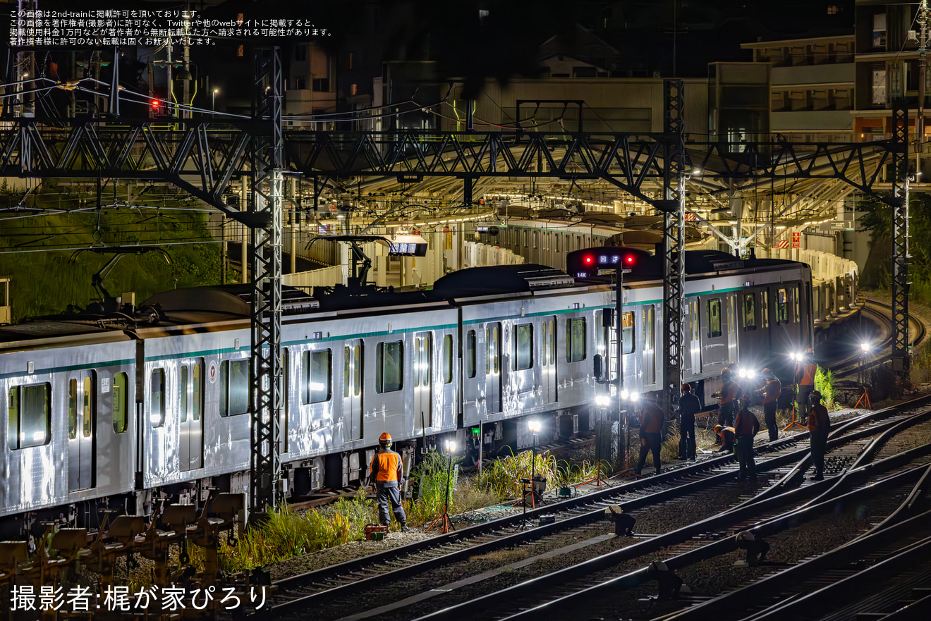 【東急】衝突・脱線事故当該の2020系2135F長津田へ回送の拡大写真