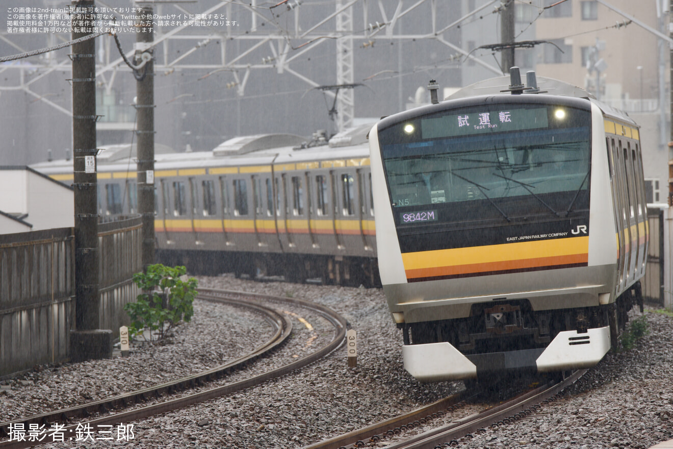 【JR東】E233系ナハN5編成 東海道貨物線試運転の拡大写真