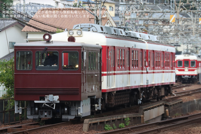鈴蘭台車庫で撮影された【神鉄】1500系1501Fが構内入れ換え