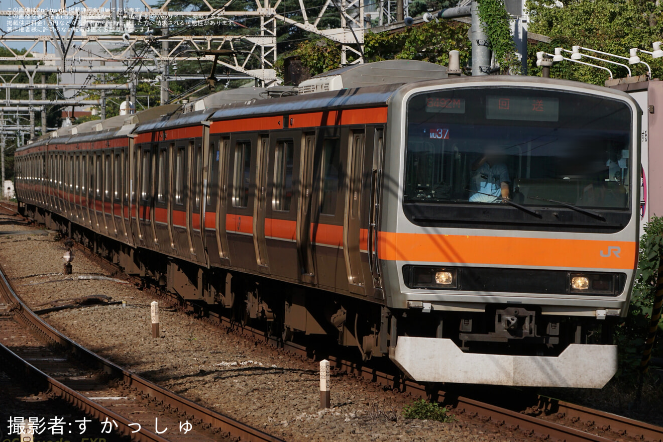 【JR東】E231系0番台ケヨMU37編成東京総合車両センター入場回送の拡大写真
