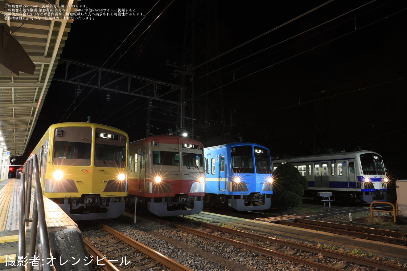 【西武】「101系4色並びの夜間撮影会」開催の拡大写真