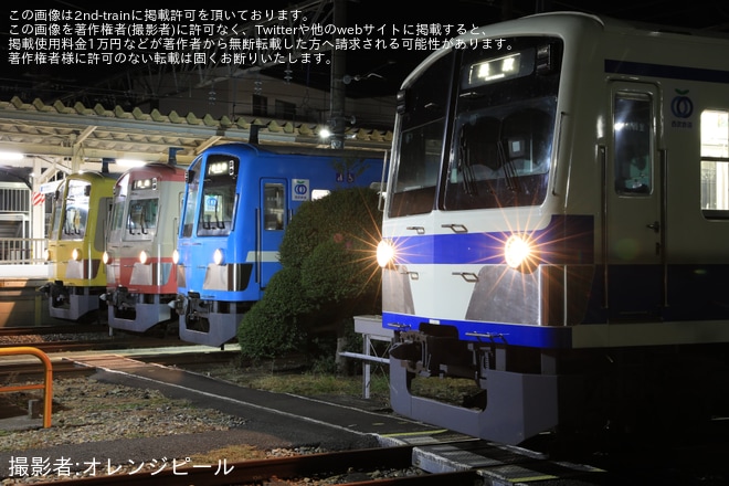 【西武】「101系4色並びの夜間撮影会」開催