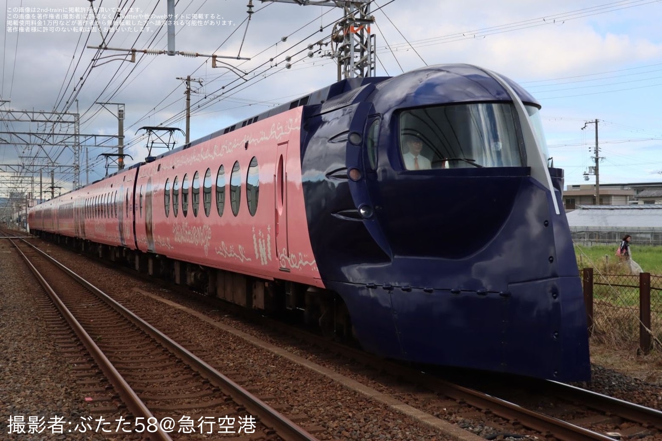 【南海】50000系「ラピート」に「INIコラボ」ラッピングを施し運行開始の拡大写真