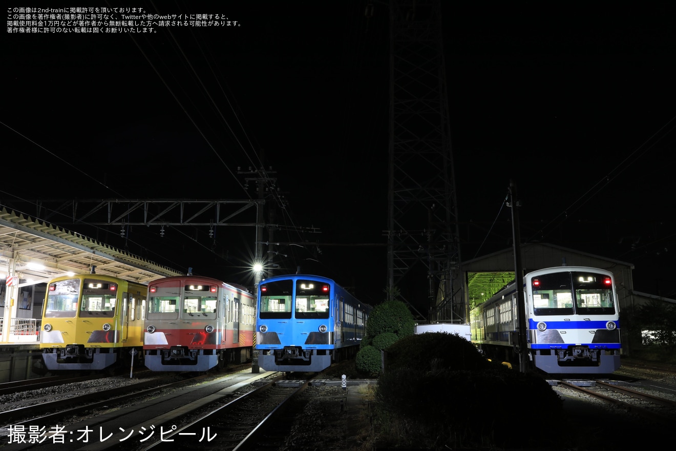 【西武】「101系4色並びの夜間撮影会」開催の拡大写真