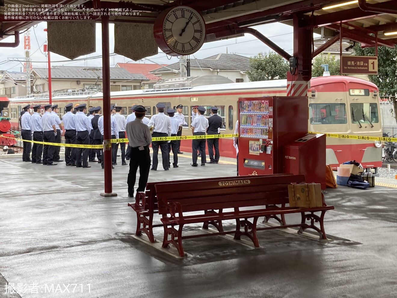 【西武】新101系1247F (247F) (赤電)を使用した訓練を豊島園駅で実施の拡大写真