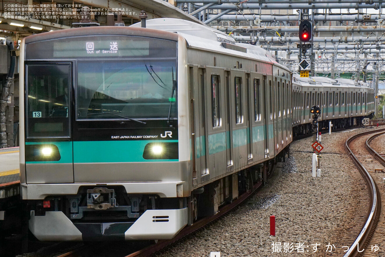 【JR東】E233系2000番台マト13編成が更新工事を終えて東京総合車両センターを出場の拡大写真