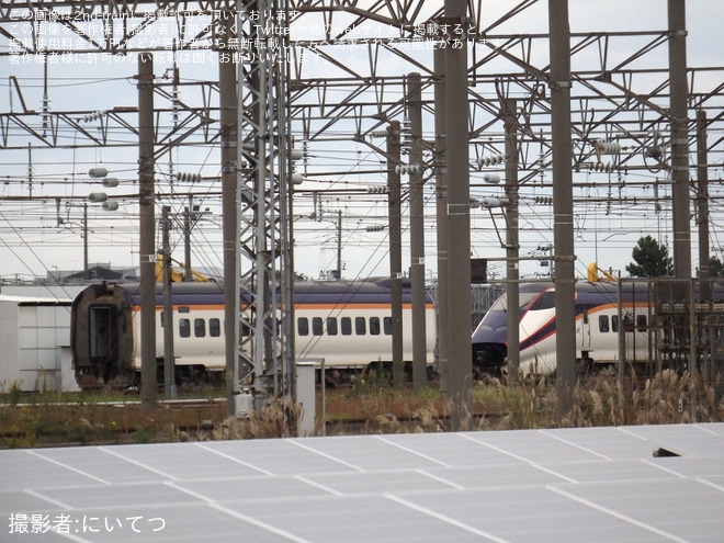 【JR東】E3系L70編成が新潟新幹線車両センターの解体線で解体中を不明で撮影した写真