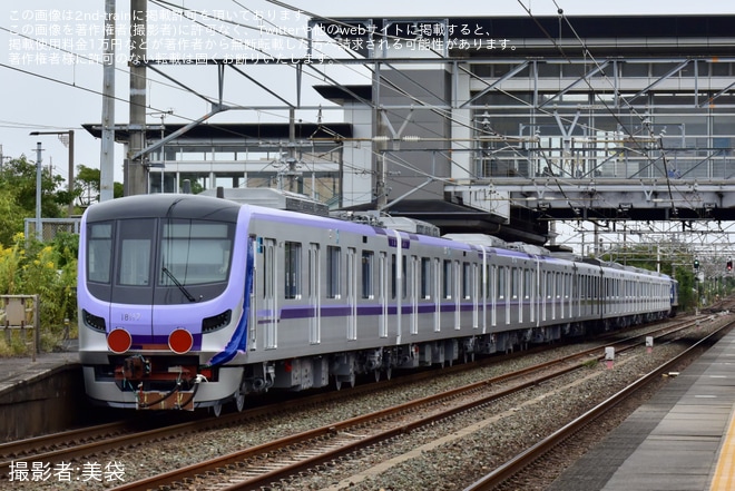 【メトロ】18000系18117F出場甲種輸送を不明で撮影した写真