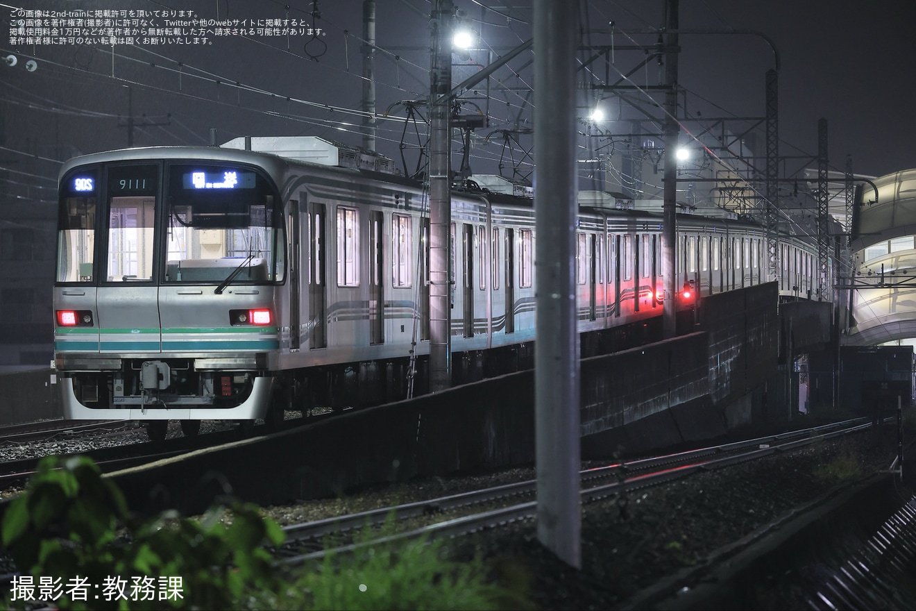 【メトロ】9000系9111F綾瀬工場からB修を終えて8連化され回送の拡大写真