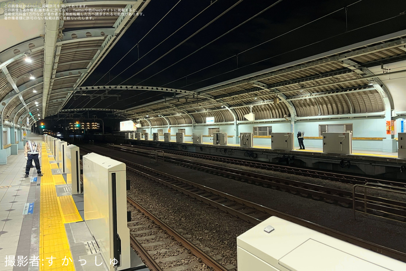 【小田急】祖師ヶ谷大蔵駅上りホームにホームドアが設置の拡大写真