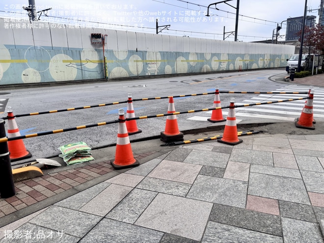【JR海】リニア中央新幹線 第一首都圏トンネル(北品川工区)でシールド機先端付近にて道路隆起とアスファルトに亀裂