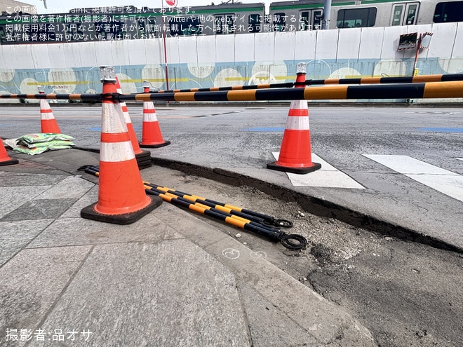 【JR海】リニア中央新幹線 第一首都圏トンネル(北品川工区)でシールド機先端付近にて道路隆起とアスファルトに亀裂