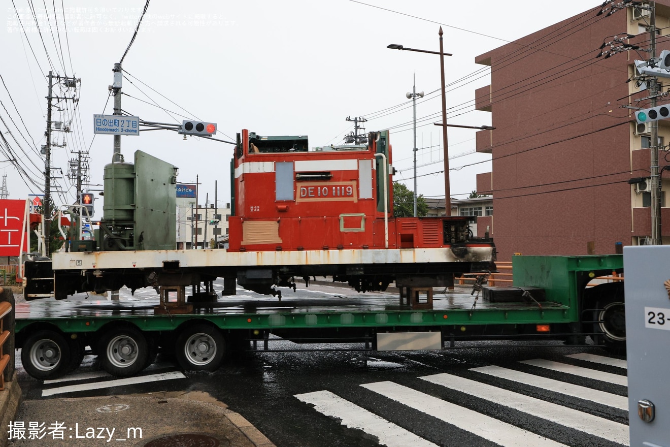 【JR西】DE10-1119が廃車陸送の拡大写真