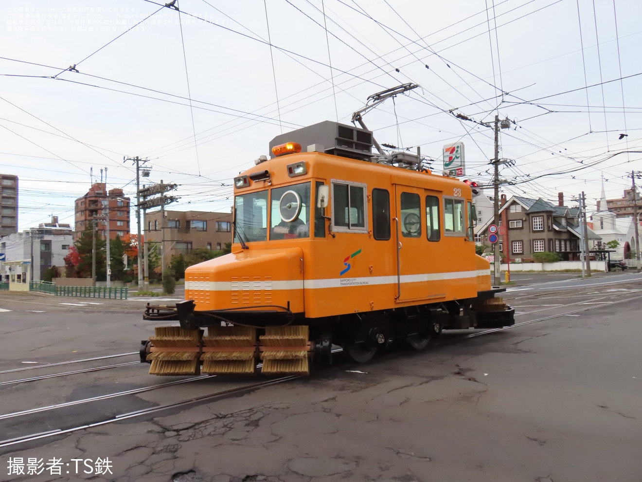 【札幌市交】雪20形雪23号(ササラ電車)試運転の拡大写真
