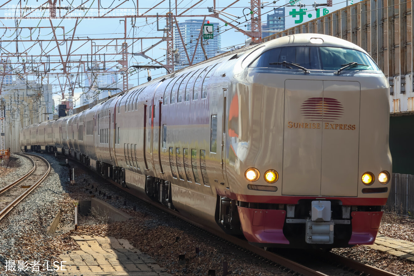 【JR西】285系 I4編成+I1編成(サンライズ出雲・瀬戸)浜松駅での運転打ち切りに伴う回送の拡大写真