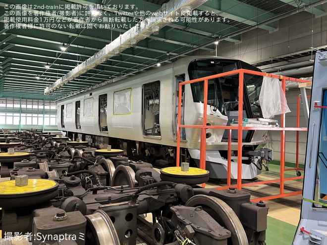 【TX】TX-1000系TX-1601編成(TX-1101編成)が更新工事中を不明で撮影した写真