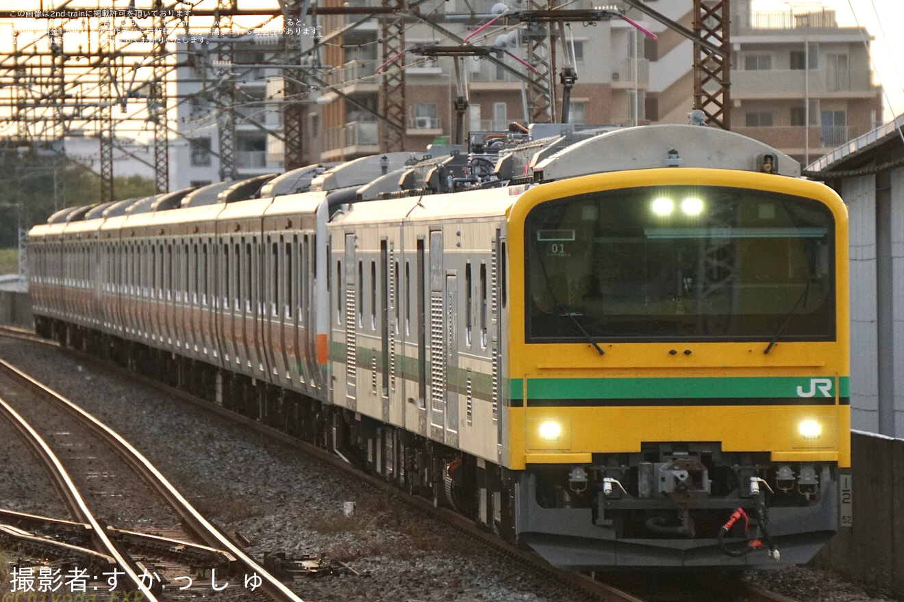 【JR東】E233系0番台トタ青665編成+トタP518編成 秋田総合車両センター入場配給の拡大写真