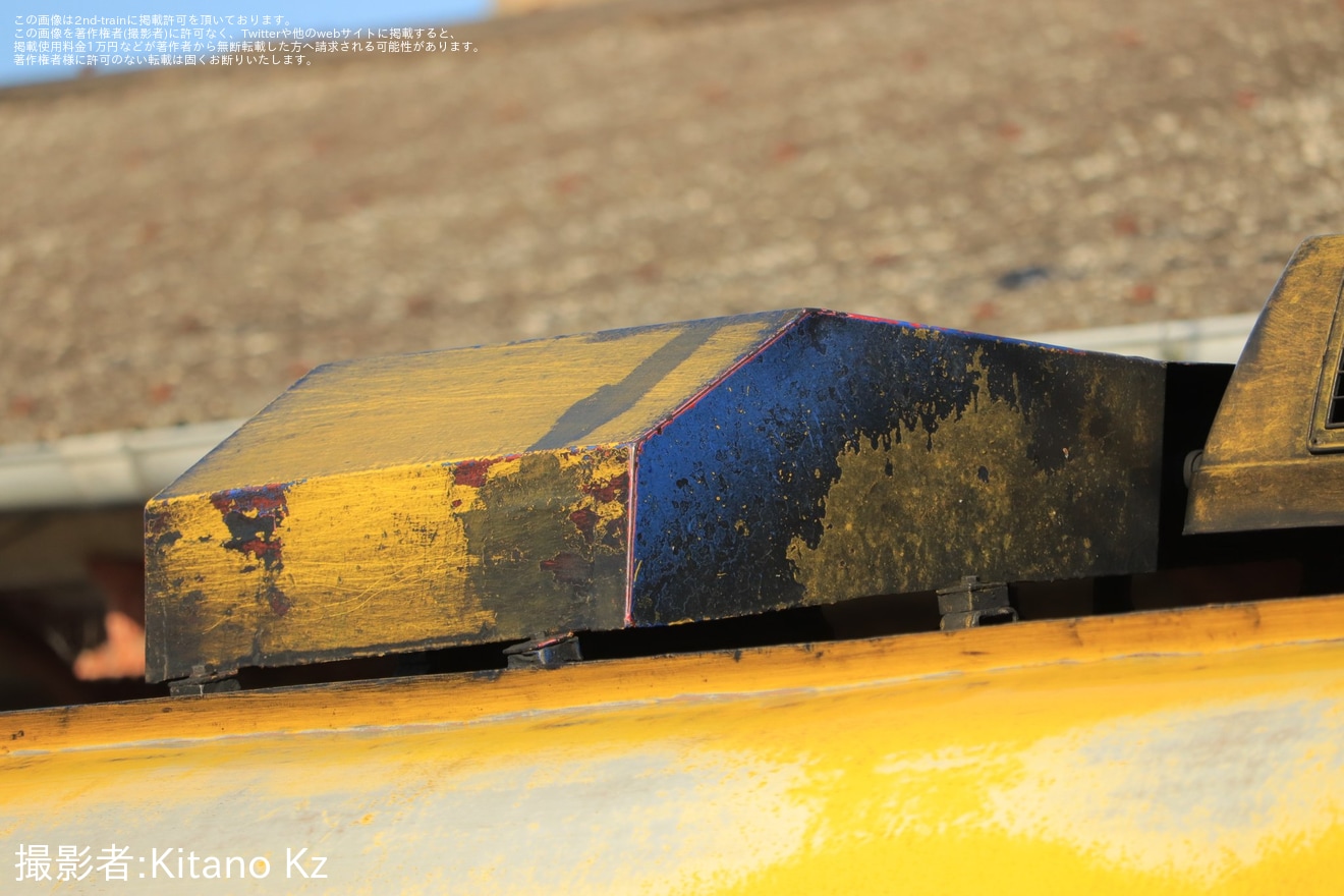 【JR九】キハ200-1565+キハ200−565小倉総合車両センター出場の拡大写真