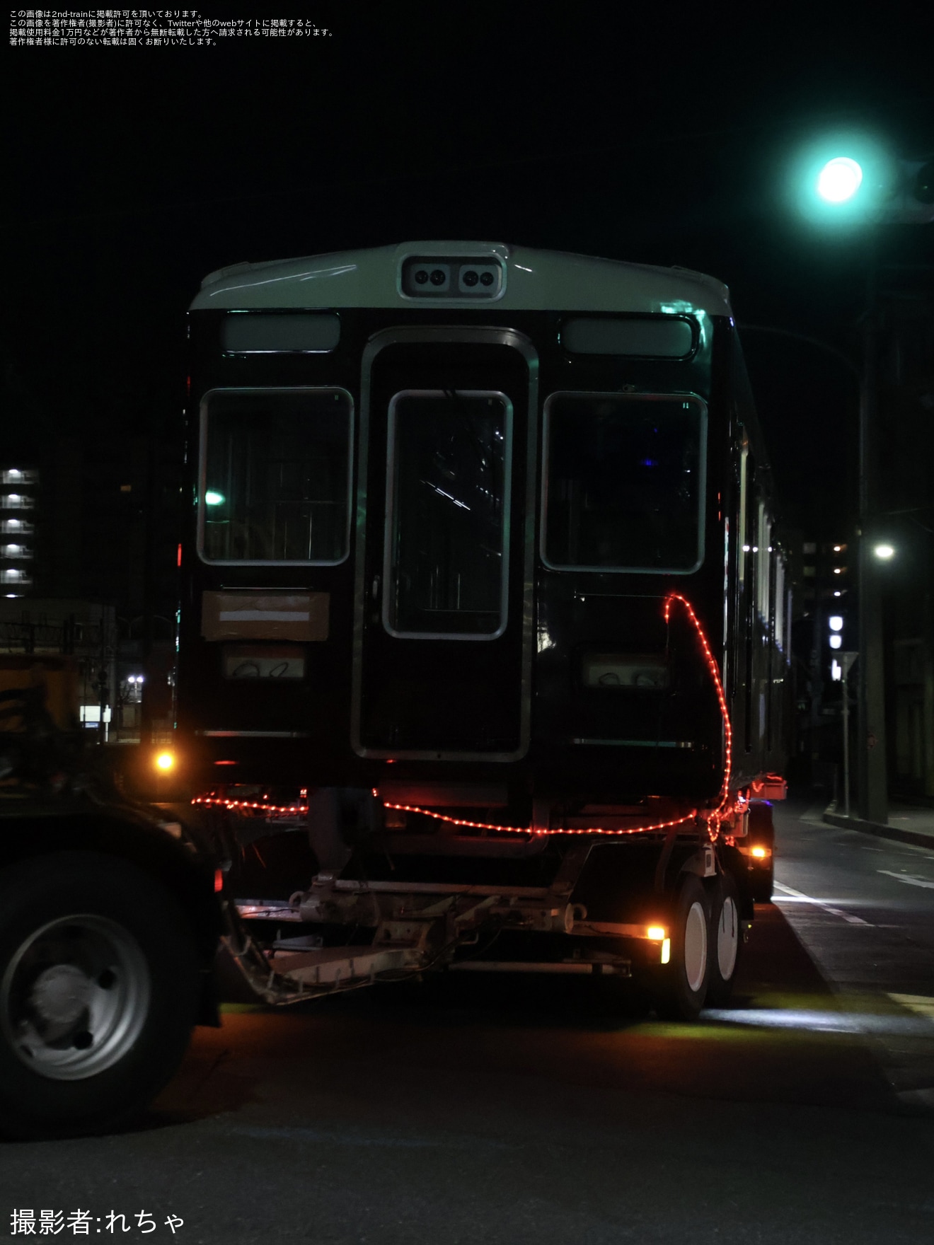 【阪急】5000系5004×6R(5004F) のC#5505、C#5055が廃車・解体のため陸送の拡大写真