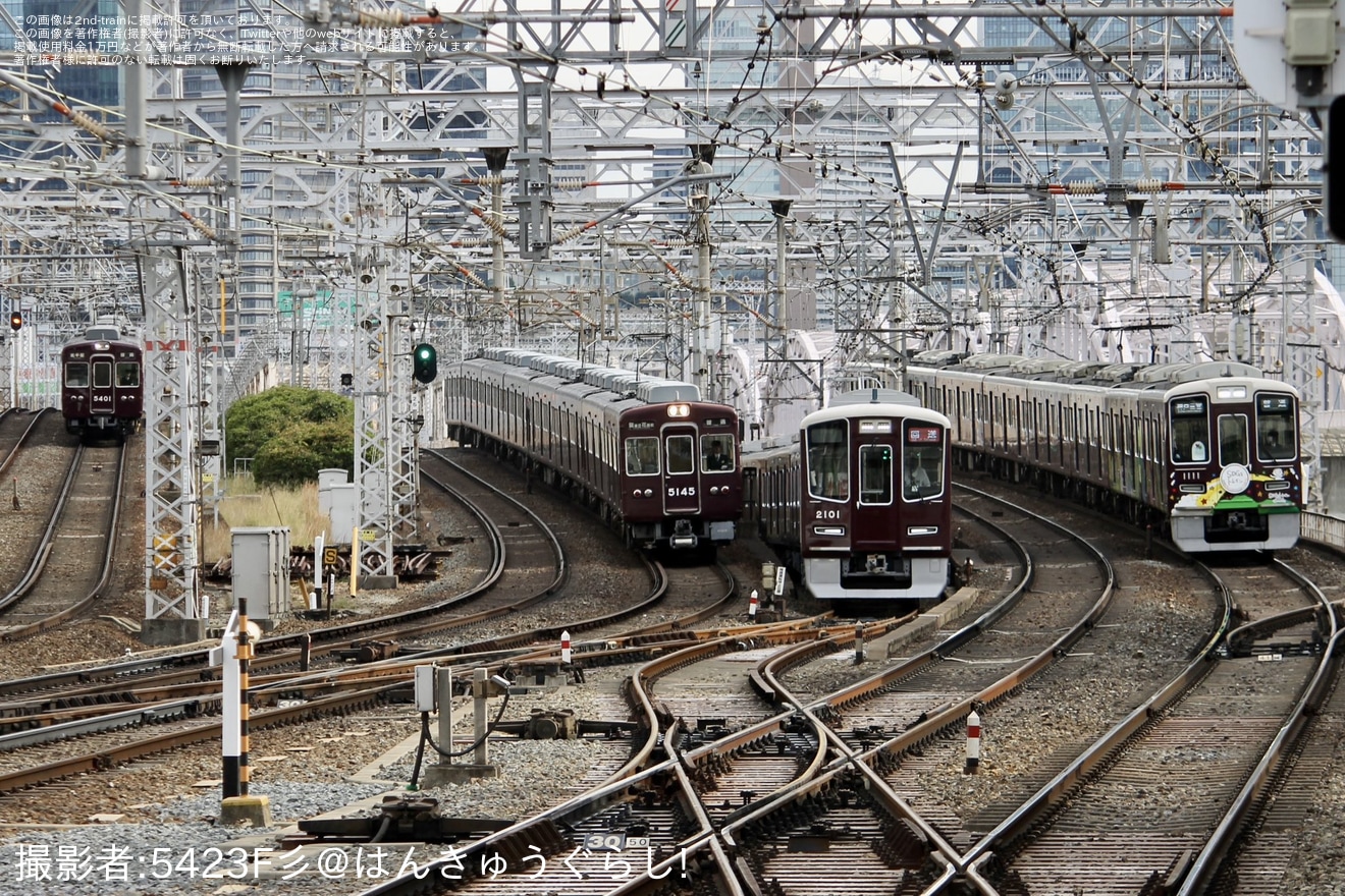 【阪急】新2000系2001F(C#2001×8R)正雀から回送の拡大写真