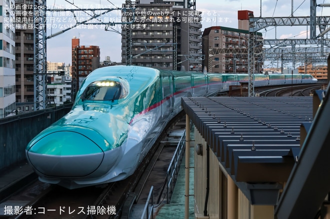 【JR東】E5系U8編成新幹線総合車両センター出場試運転を不明で撮影した写真