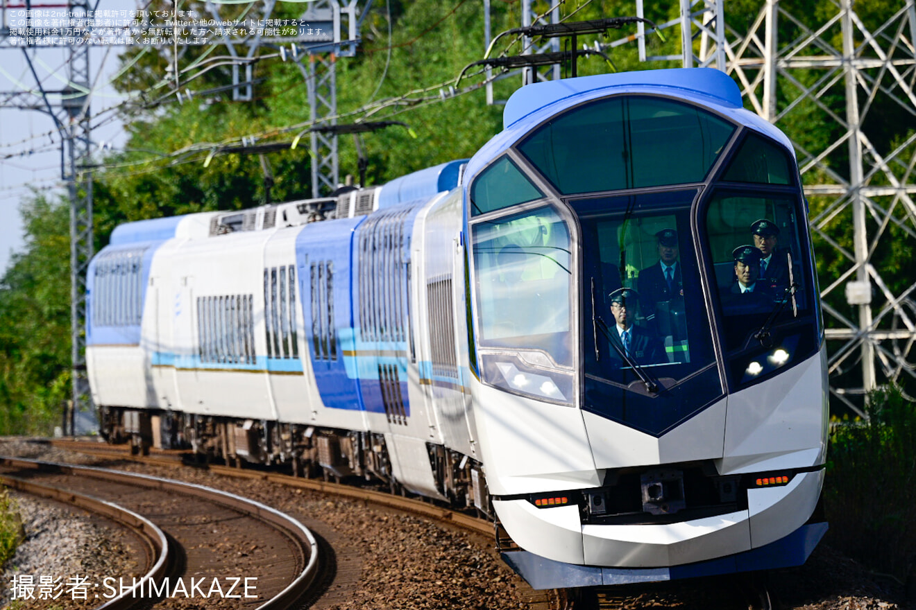 【近鉄】50000系SV03を使用したお召し列車 運転の拡大写真