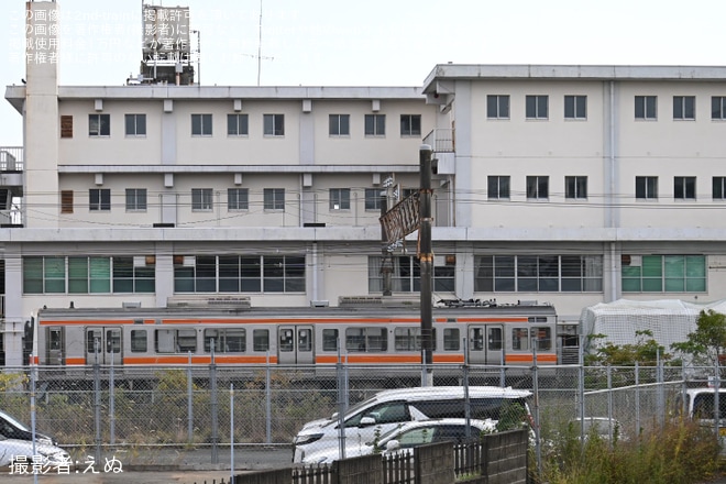 【JR海】311系カキG11編成の先頭車(クハ310-11)が解体中を不明で撮影した写真