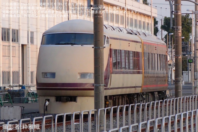 【東武】100系101F101-1が日光詣に塗装変更を不明で撮影した写真