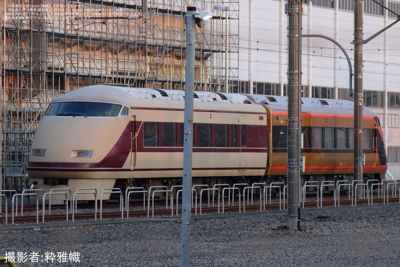 【東武】100系101F101-1が日光詣に塗装変更の拡大写真