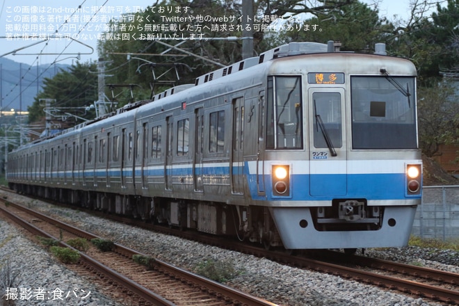 【福市交】「福岡マラソン2025」開催に伴う博多行などの臨時列車を不明で撮影した写真