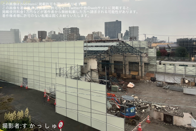 【小田急】大野総合車両所検修庫の解体作業が本格化を大野総合車両所で撮影した写真