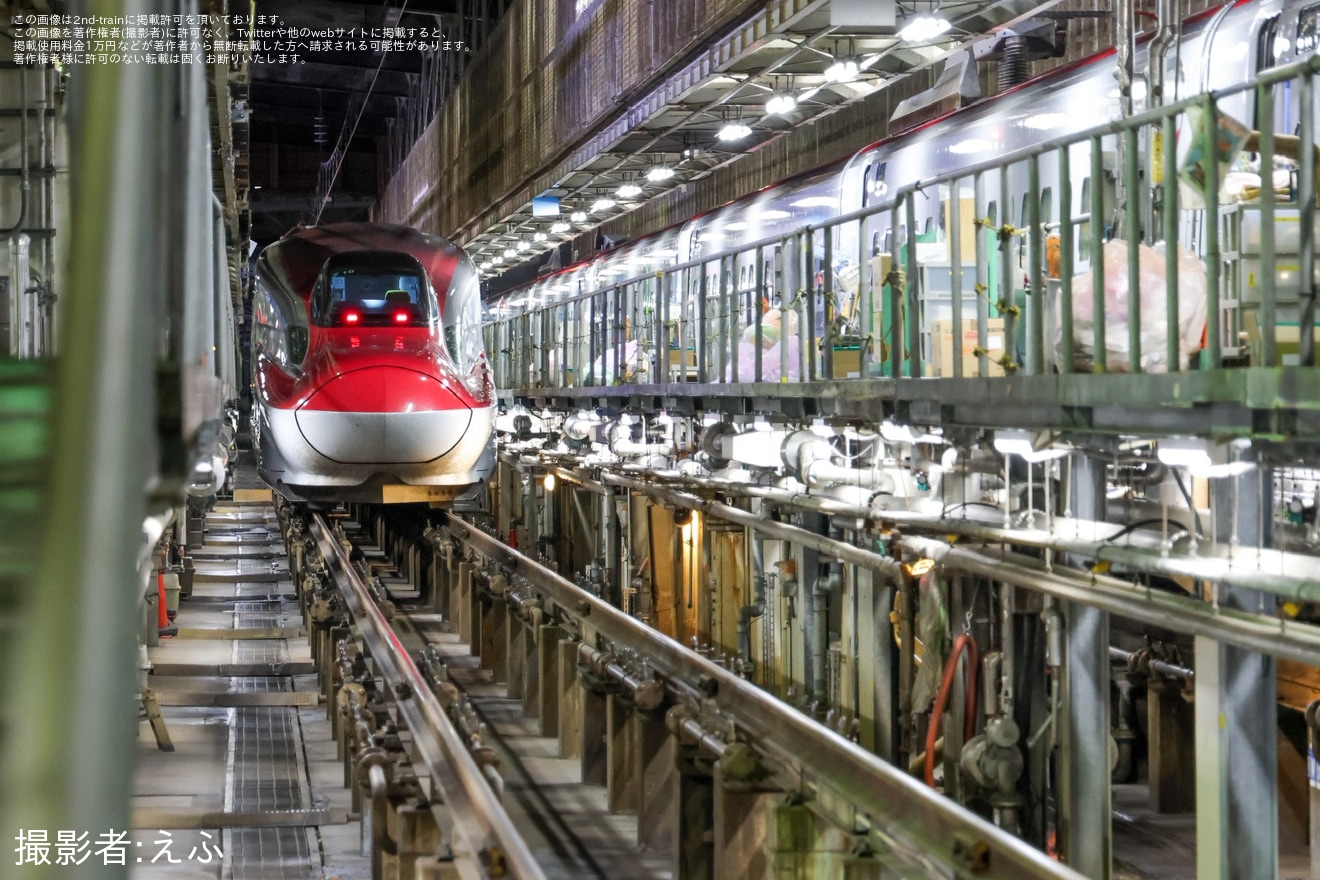 【JR東】「秋田の標準軌車両『夜の撮影会』」開催の拡大写真