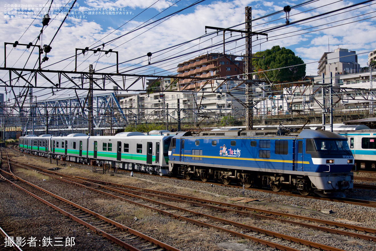 【JR東】HB-E220系(HB-E221/222-10・HB-E221/222-11)川崎車両出場甲種輸送の拡大写真