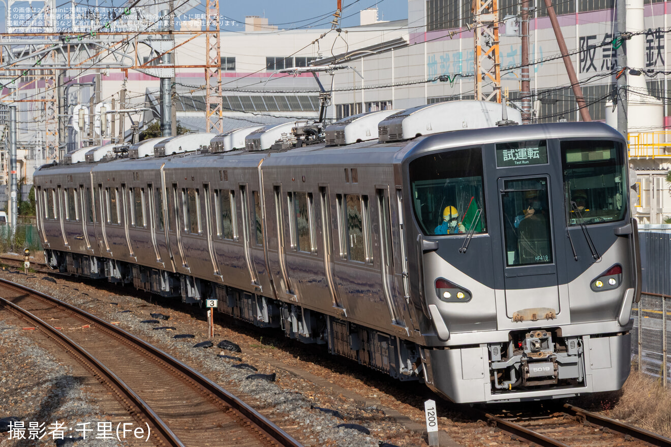 【JR西】225系HF419編成吹田総合車両所本所構内試運転の拡大写真