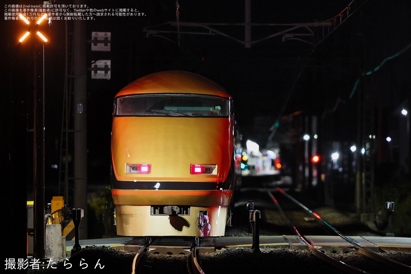 【東武】東武100系101Fモハ101-1(日光詣塗装)+モハ101-6(DRC塗装)台湾譲渡に伴い北春日部から回送の拡大写真